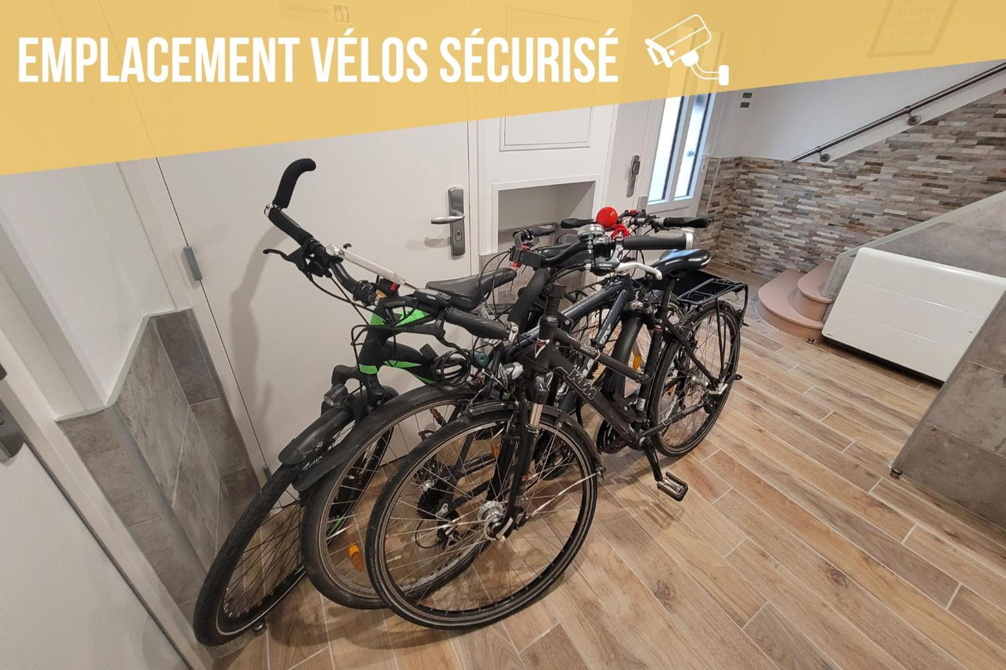 Châlons-en-Champagne Soleil D'Ete - Netflix & Wifi - Balcon - Climatisation - Parking Gratuit - Check-In 24H24 - Emplacement Velos - Goodmarning מראה חיצוני תמונה